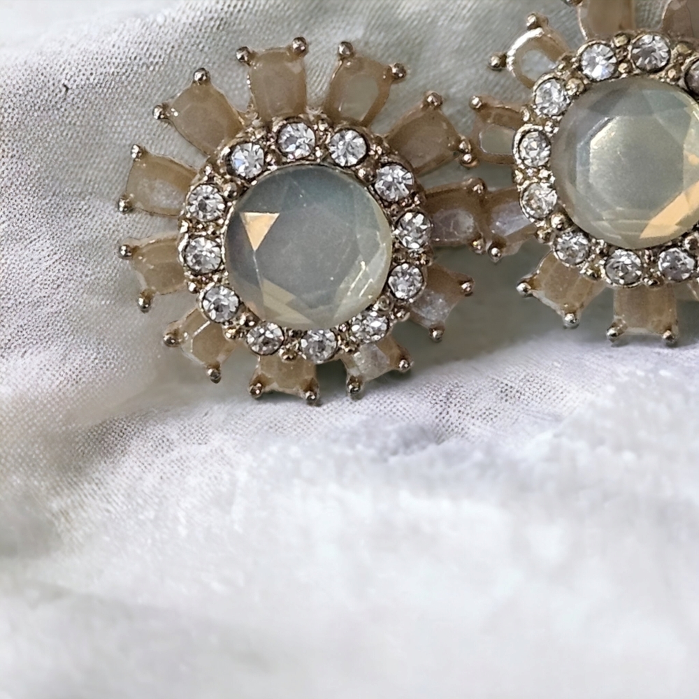 Crystal sparkle earrings - Picture 2 of 2